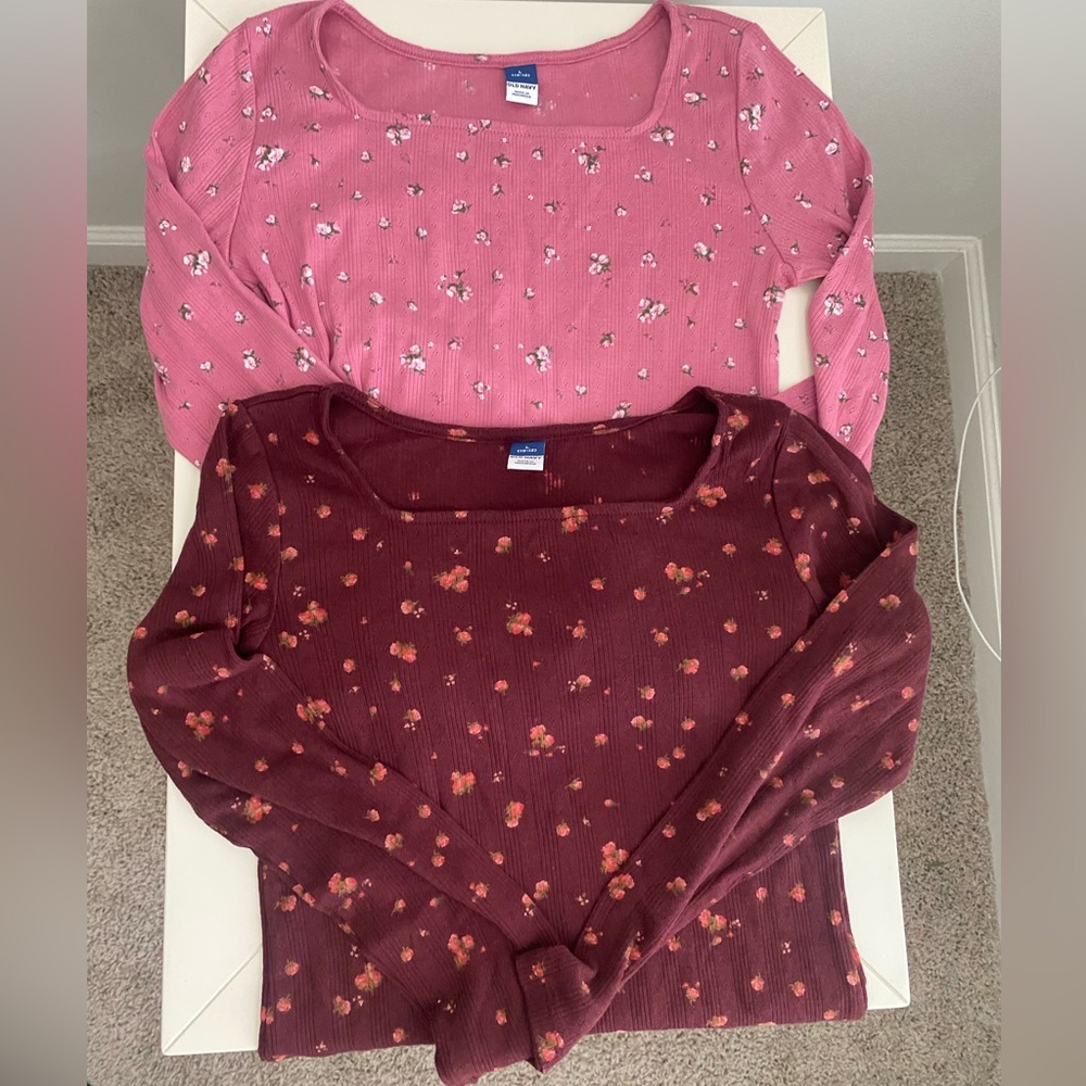 Old Navy Pink and Burgundy Floral Ribbed Long Sleeve Tops